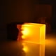 thumbnail image 4 of Lámpara de escritorio de resina Gloria Luz amarilla de noche, 4 of 9