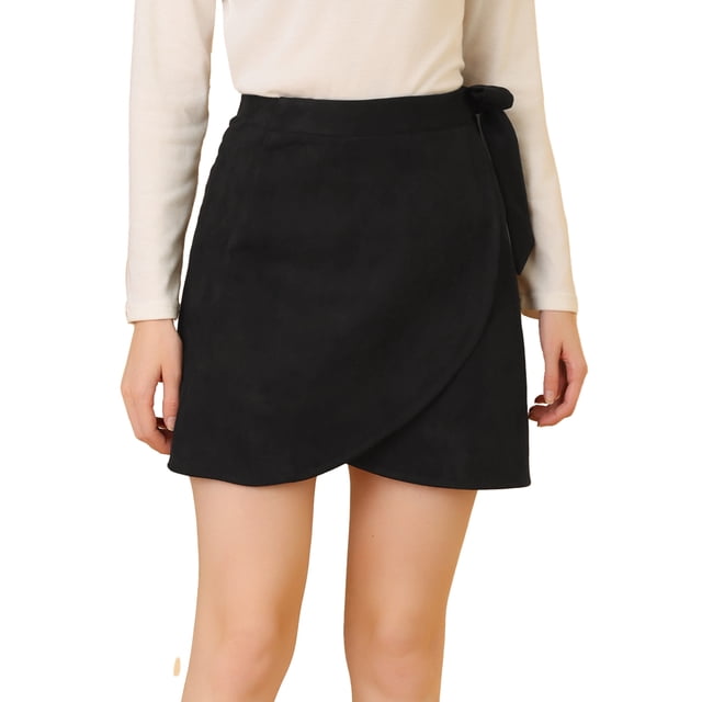 INSPIRE CHIC Minifalda corta cruzada con lazo en la cintura y ante sintético para mujer Negro XS