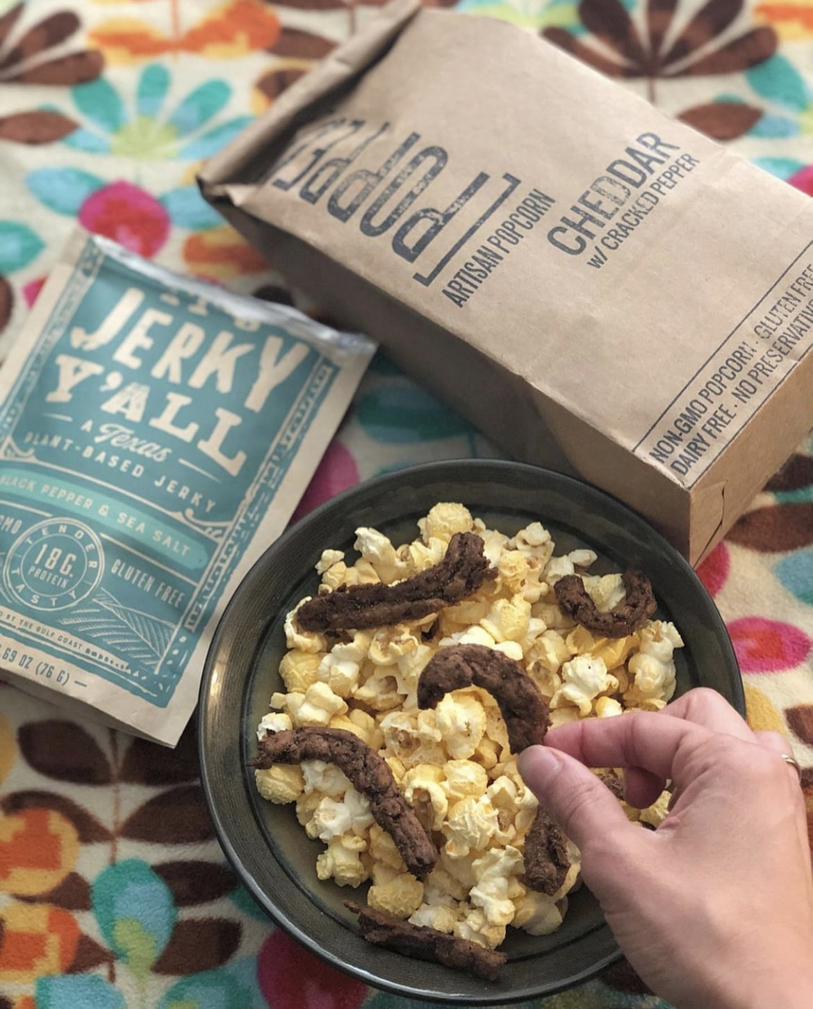 It's Jerky Y'all Vegan Jerky, Sea Salt & Pepper Flavor, High Protein, Non-GMO (6 Pack)
