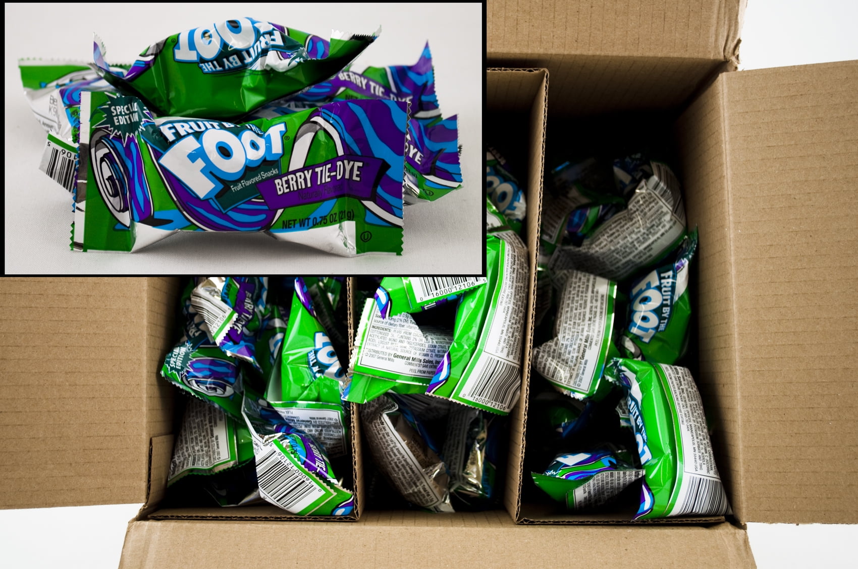(Price/Case)Fruit By The Foot Individually Wrapped Berry Tie Dye 0.75 Ounce Per Pack - 96 Per Case