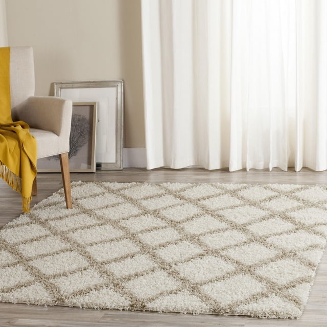 Safavieh Dallas Jerrie Geometric Shag Area Rug