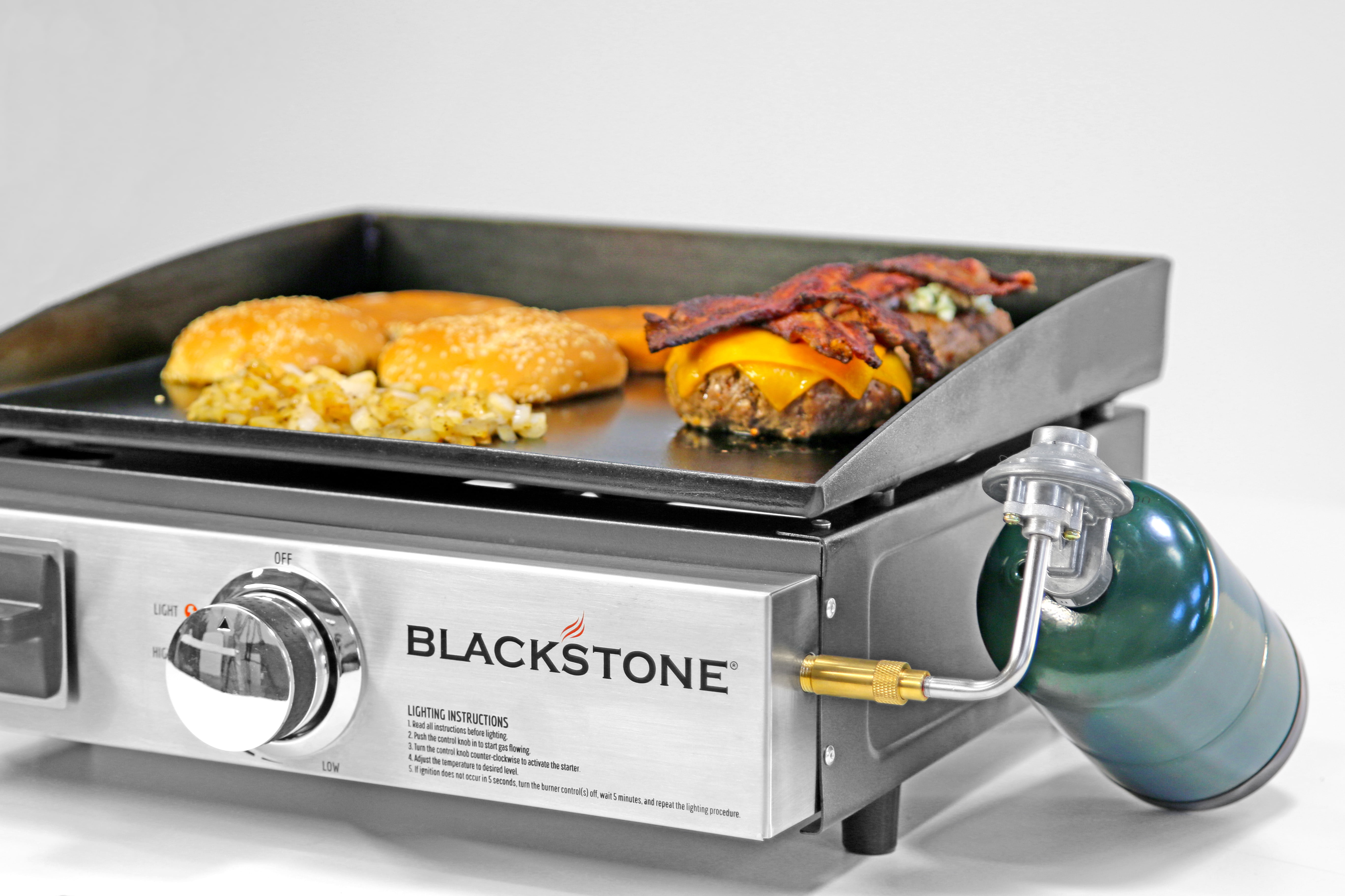  Blackstone 1650 Tabletop Grill Without Hood Propane Fuelled  Portable Stovetop Gas Rear Grease Trap for Kitchen, Outdoor, Camping,  Tailgating or Picnicking, 17 Inch Griddle, Black : Patio, Lawn & Garden
