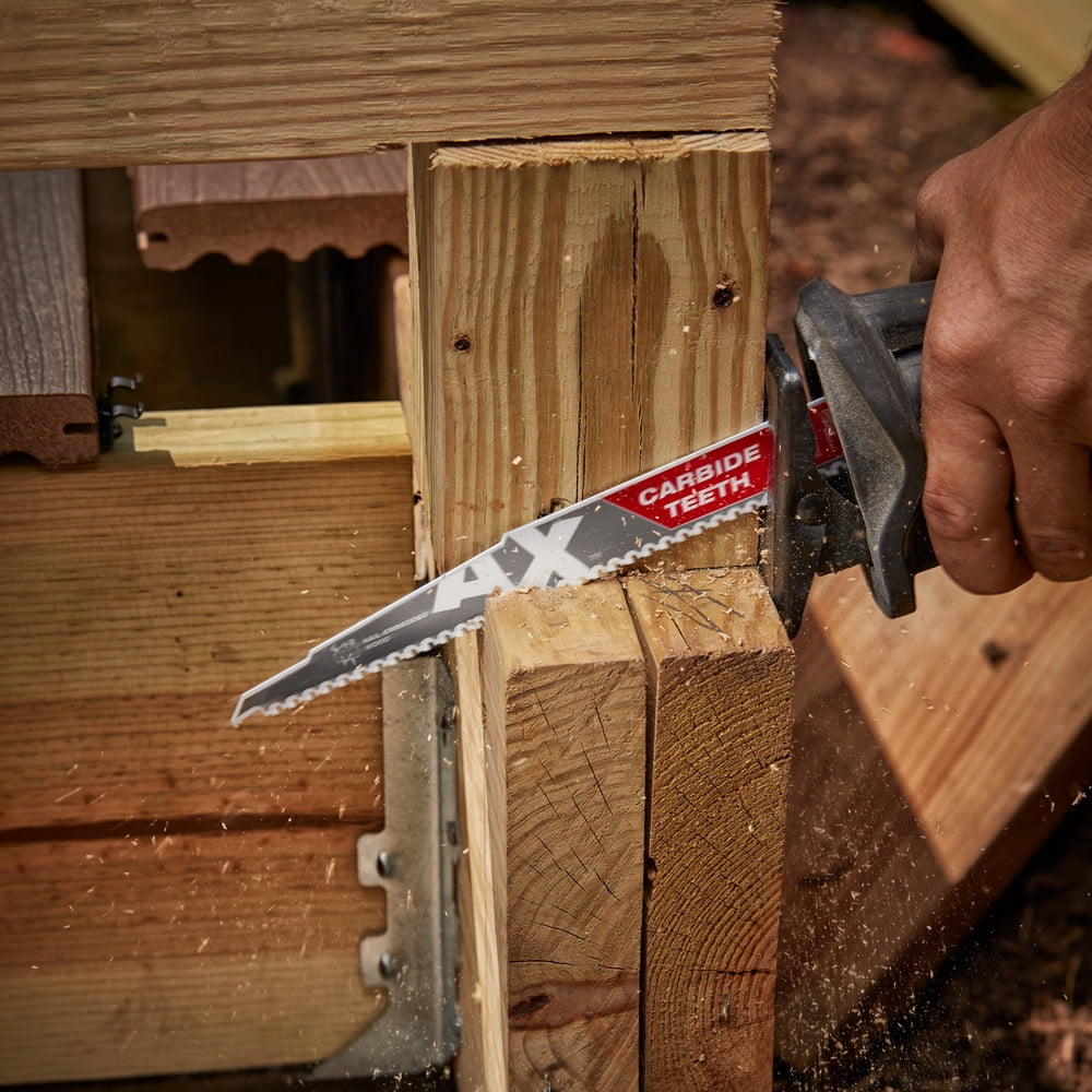 MILWAUKEE 48-00-5226 9/"L x 5 TPI Wood Cutting Carbide Reciprocating Saw Blade,