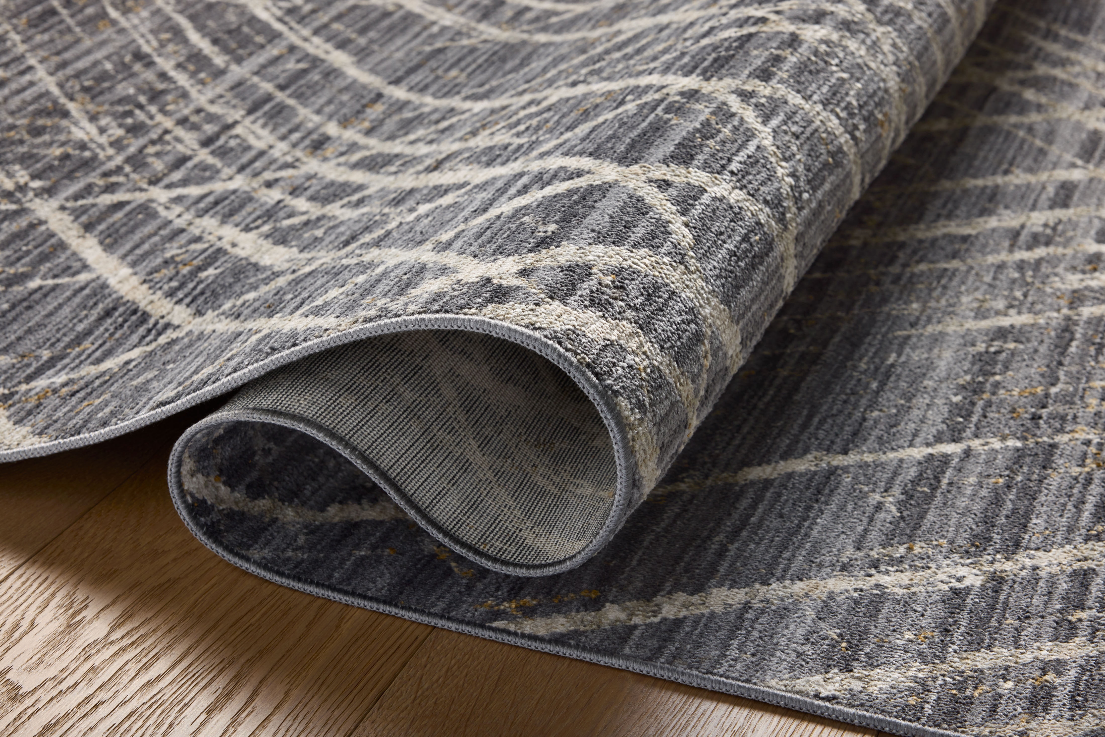 Loloi Wade Midnight / Beige 5'-3" x 7'-9" Area Rug