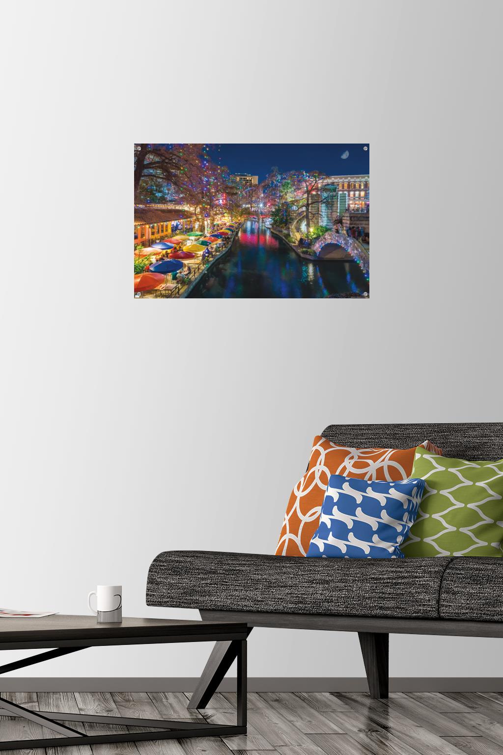 Beth Sheridan - San Antonio Holiday Wall Poster with Pushpins, 14.725" x 22.375"