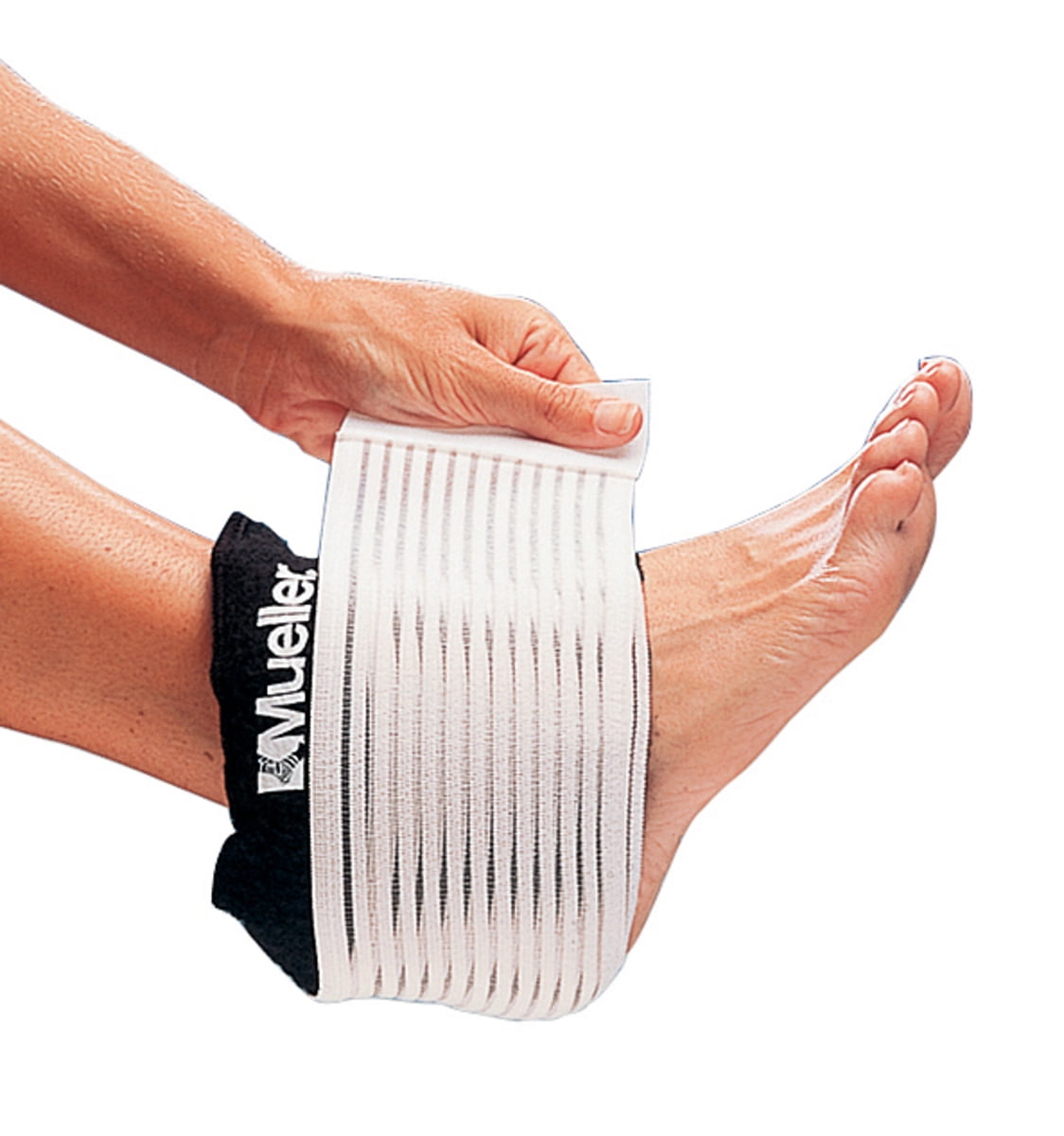 Mueller Elastic Cold/Hot Wrap, Black, Includes 6" x 9" Reusable Cold/Hot Pack