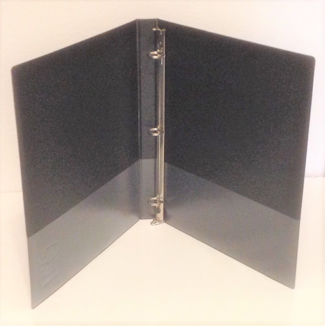 Black Vinyl 3Ring Regular Binder for 8.5" x 11" Sheets, 1/2" Capacity