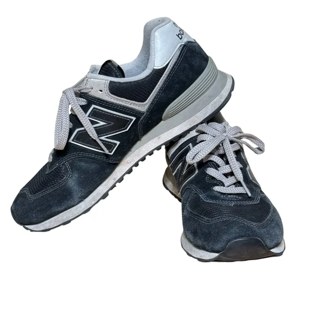 New Balance 574 Shoes Men’s Size 9.5D Black Gray Classic Casual Sneakers Suede