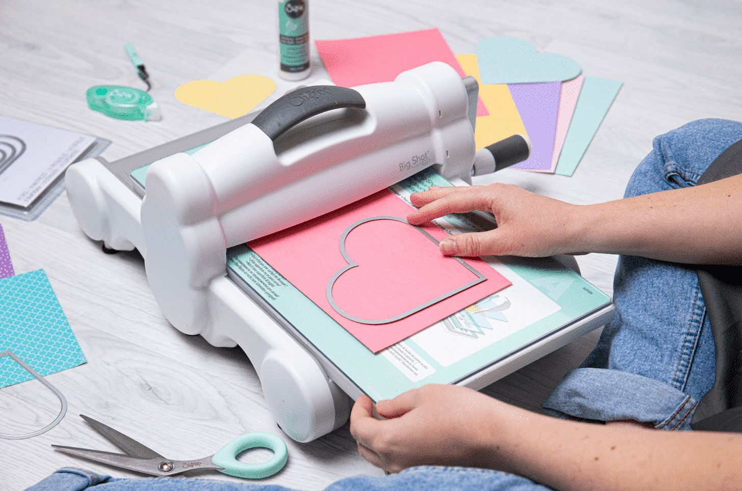 Sizzix Big Shot Shape-Cutting & Embossing Plus Machine