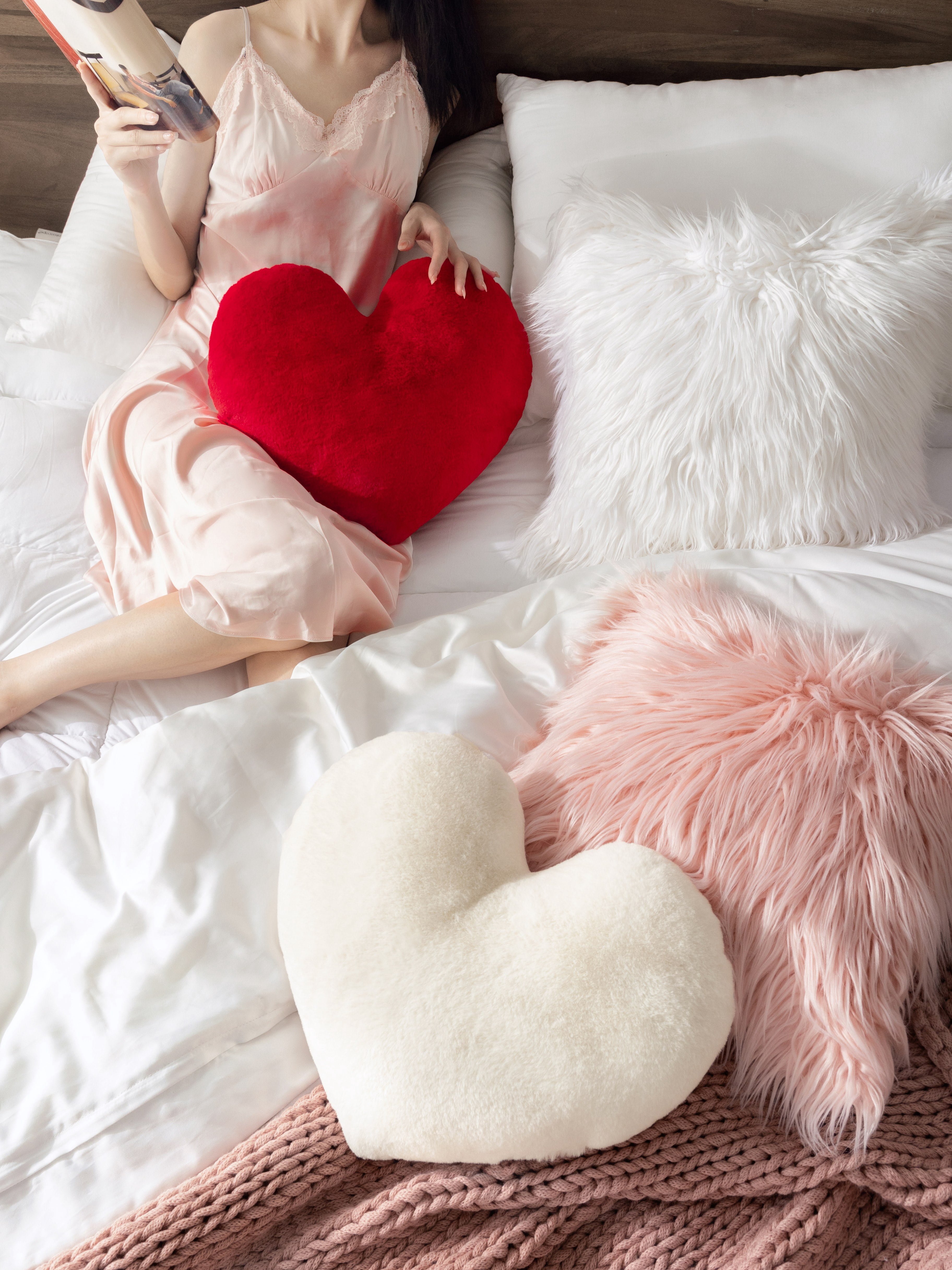 Valentine's Day Mother's Day 3D Heart Throw Pillow Plush Fluffy, Cute Soft Throw Cushion, Holiday Decorative for Home Bed Couch Heart Shape, Cream White, 15x17 inches