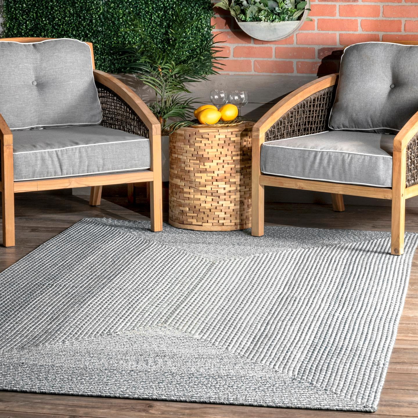 nuLOOM Jayda Braided Gradience Indoor/Outdoor Area Rug