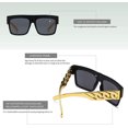 thumbnail image 2 of Gafas de sol cuadradas extragrandes con brazo de cadena dorada para mujer y hombre, 2 of 5