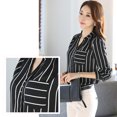 thumbnail image 3 of Blusa de mujer de manga larga con cuello en V y bolsillo frontal a rayas blancas y negras Scienceny FS11531-07, 3 of 7
