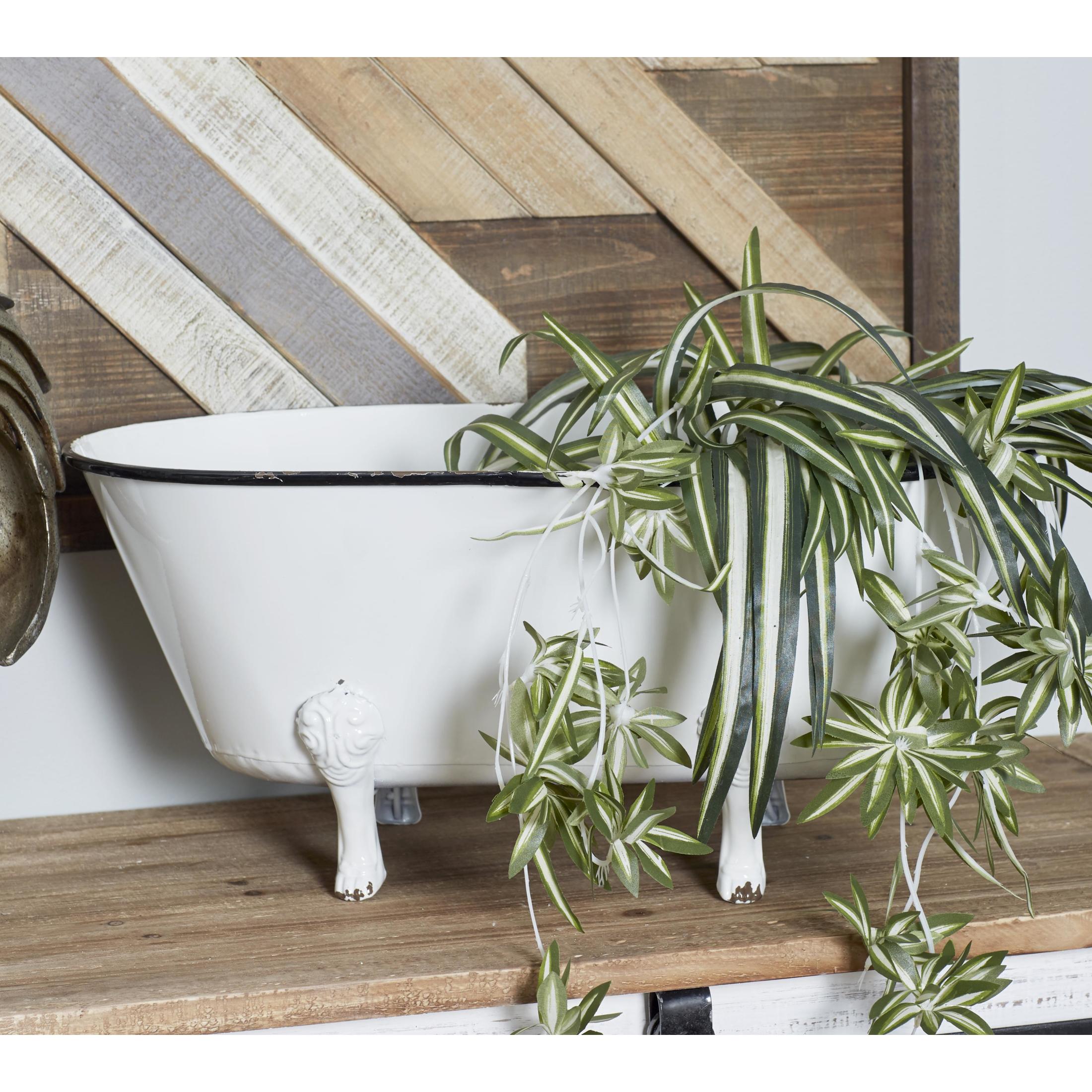 DecMode White Metal Bathtub Indoor Outdoor Planter with Scrolled Feet, 20" x 11" x 9"