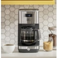 thumbnail image 2 of Cafetera GE Drip, jarra de vidrio para 12 tazas con temporizador, acero inoxidable, 2 of 8