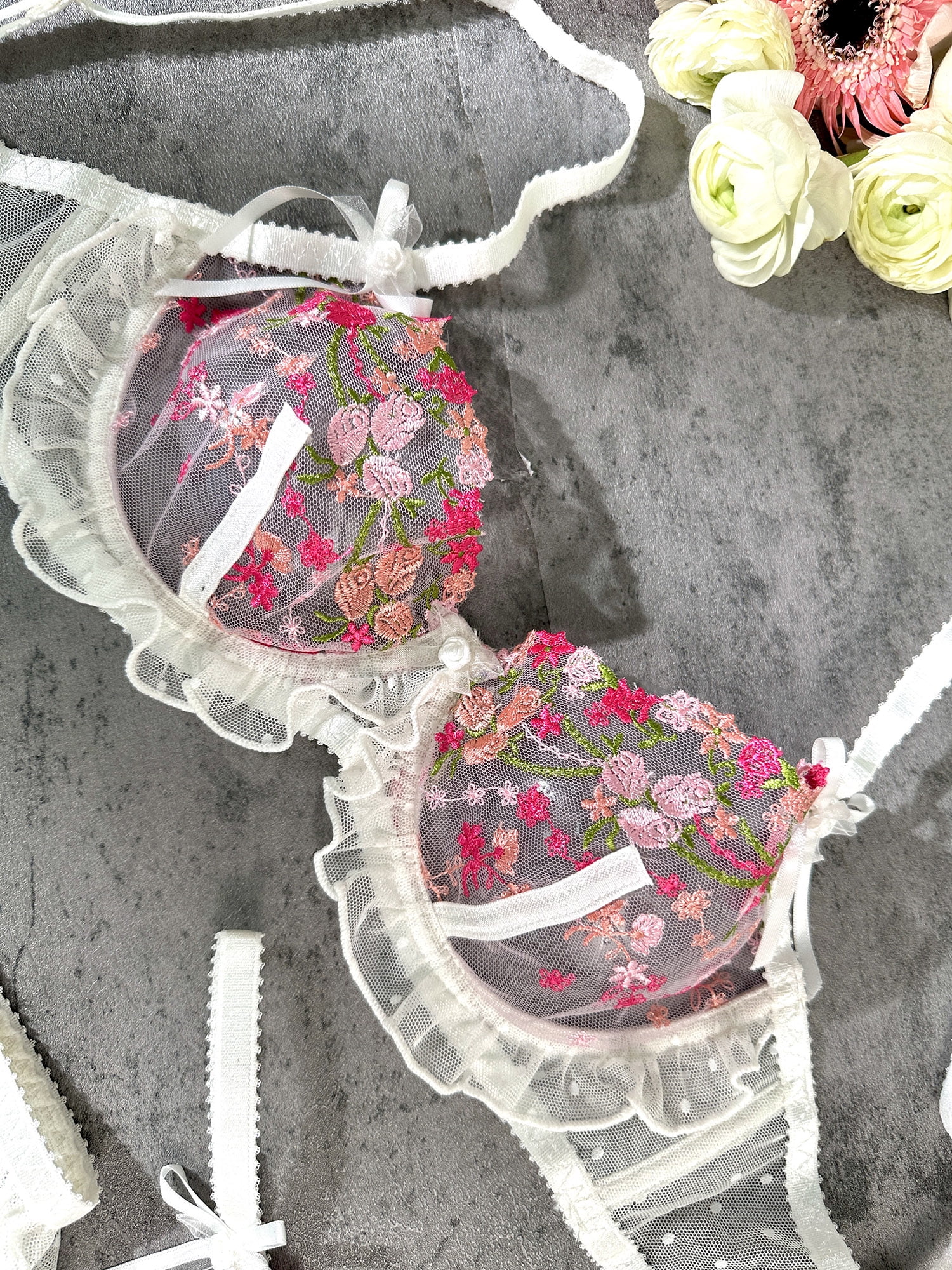 Emily Blossom Kiss Lingerie Set (WHITE, 3XL)