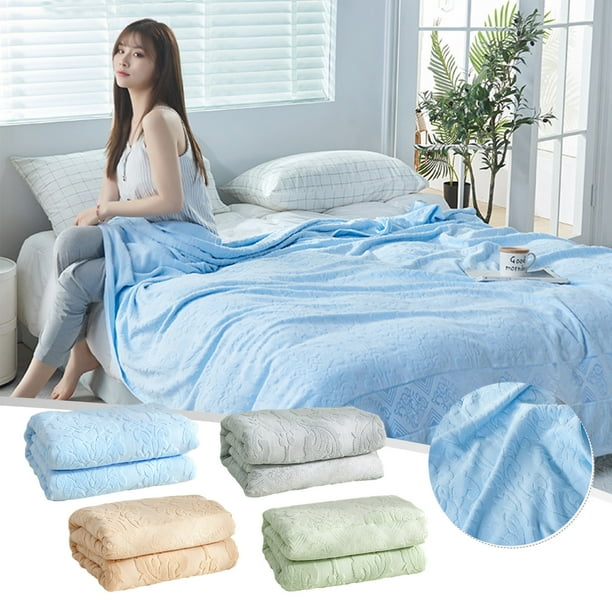 Manta de hielo refrescante para personas que duermen con calor - Manta de algodón para la cama y el sofá - Azul claro, 59" x 79" - Transpirable y absorbente de calor para los sudores nocturnos