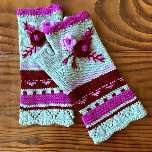 Women Warm Hand Hook Small Flower Handmade Woolen Gloves