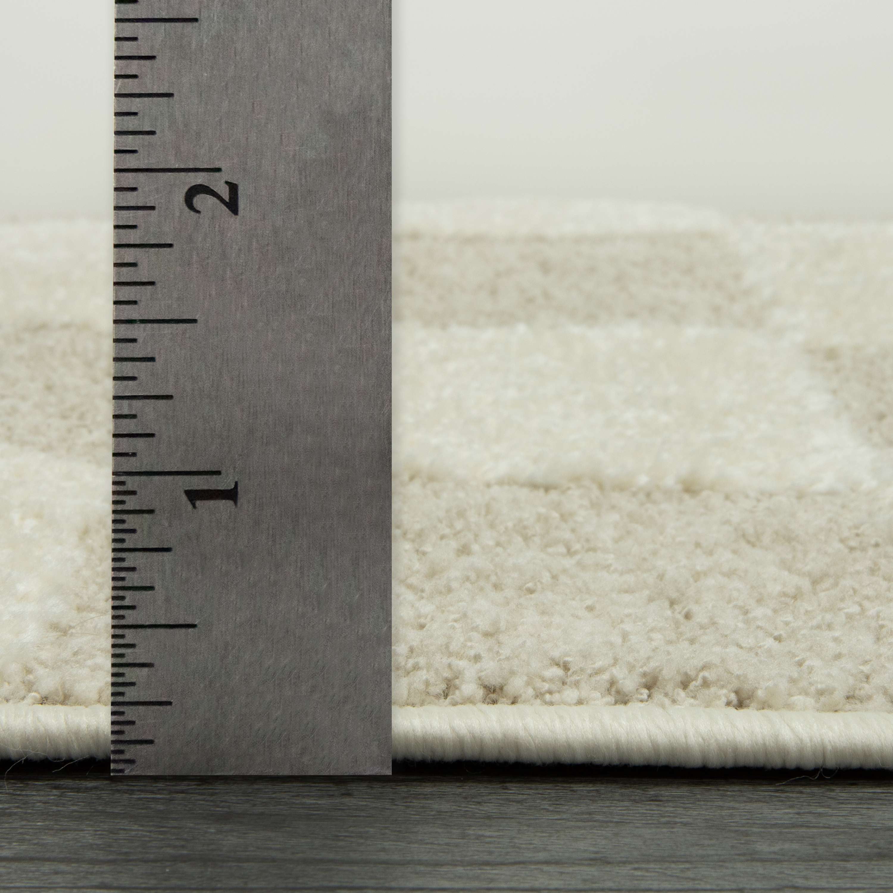 Mainstays Plush Check Ivory Indoor Runner Rug, 1 ft 11 in x 6 ft