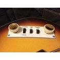 thumbnail image 2 of HOFNER VINTAGE TEA CUP BASS GUITAR KNOBS CREAM W/GOLD CENTER (SET OF 2)NEW, 2 of 2