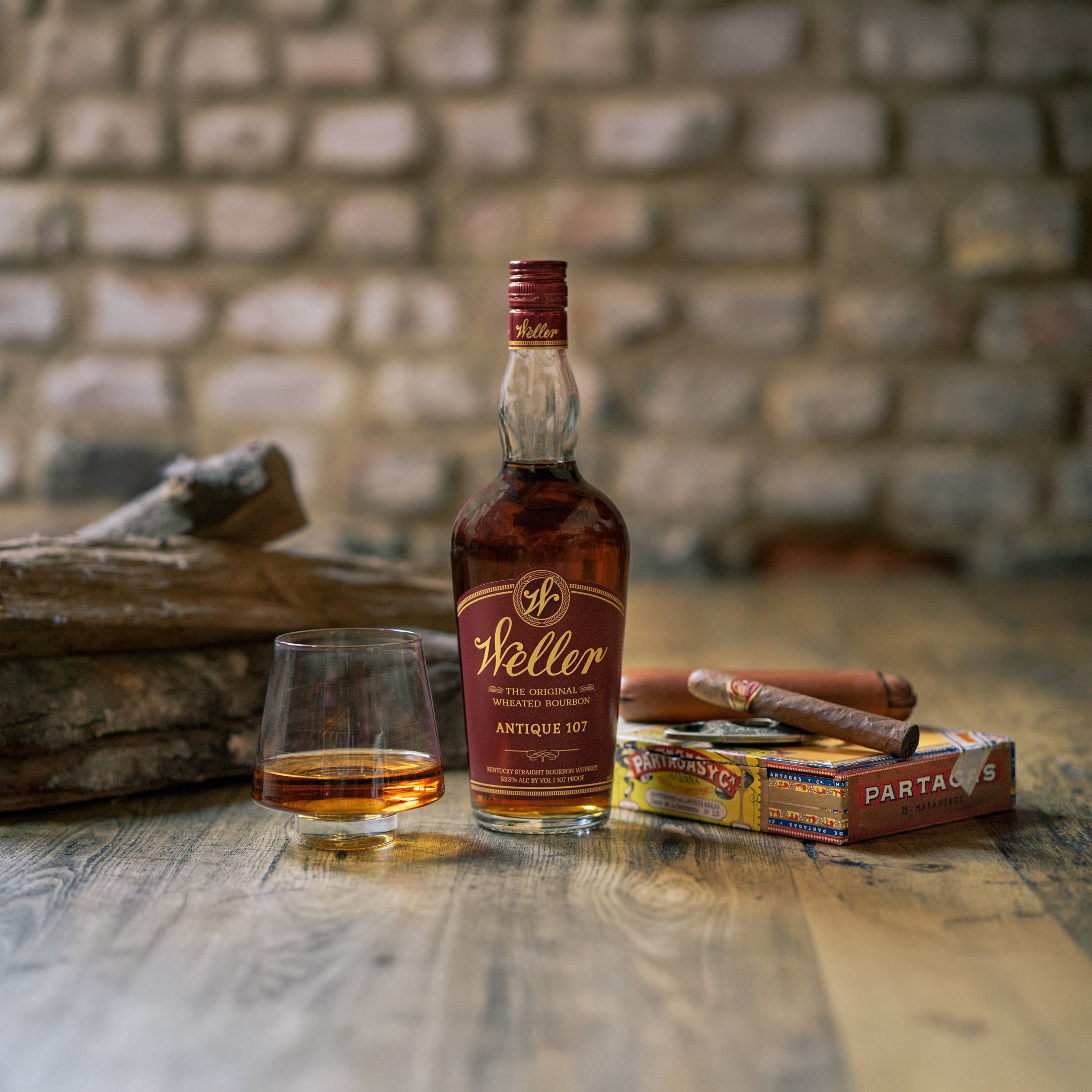 Weller Antique Kentucky Straight Bourbon Whiskey, 750ml, 107 Proof (53.5% ABV)
