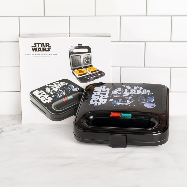 Uncanny Brands The Mandalorian Grilled Cheese Maker/Panini Press