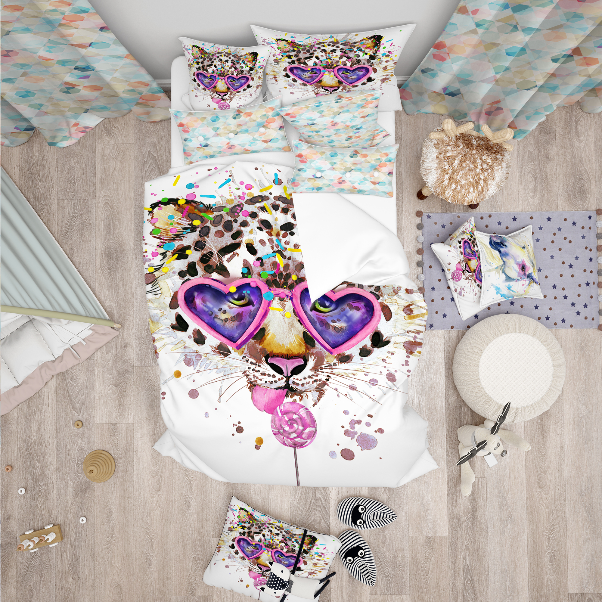 Designart 'Funny Leopard with Heart Glasses' Tropical Duvet Cover Set