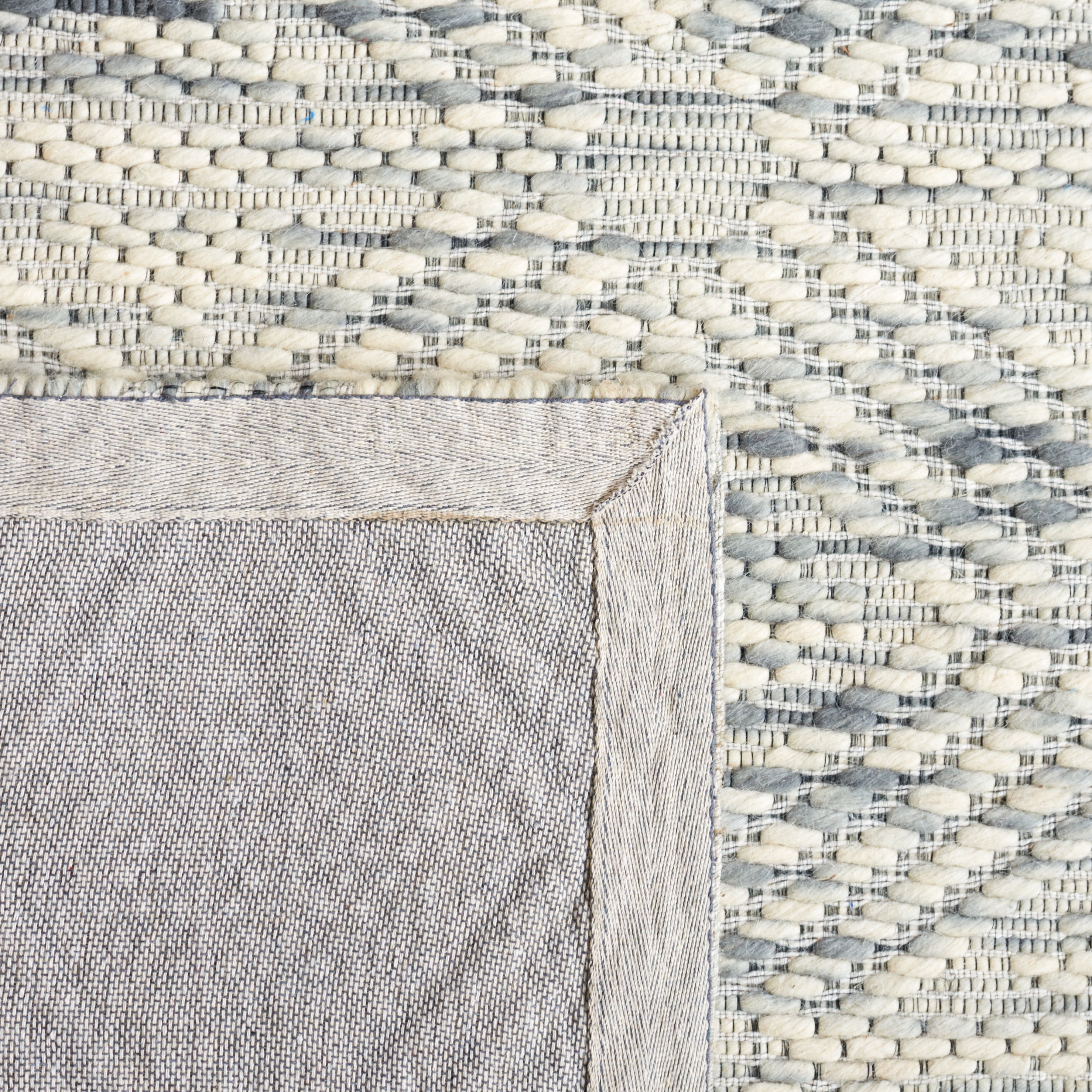 SAFAVIEH Marbella Rhonda Diamond Runner Rug, Dark Grey/Beige, 2'3" x 8'