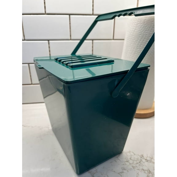 Kitchen Counter Compost Keeper - Green