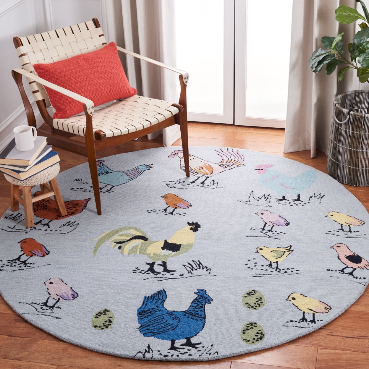 SAFAVIEH Novelty Gracelyn Roosters and Chicks Wool Area Rug, Blue/Yellow, 4' x 6'