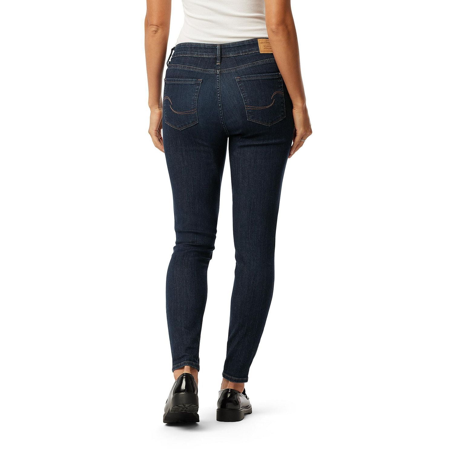 Levi Strauss Signature™ Women's Mid Rise Skinny Jeans (Online only