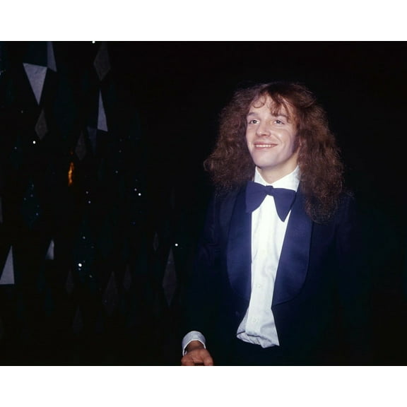 Peter Frampton classic 1970's smiling in tuxedo long flowing hair 8x10 photo