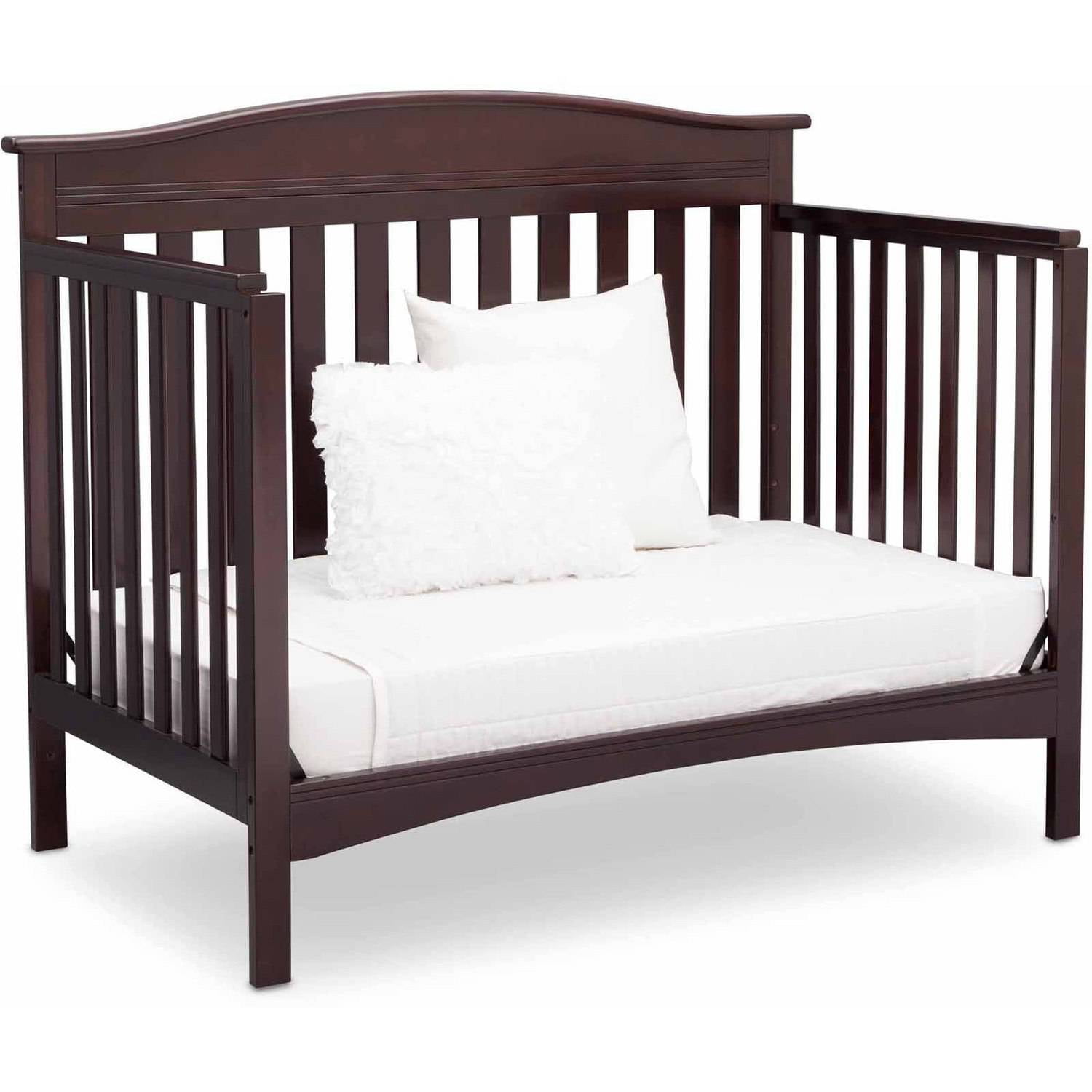 Delta baker 4 clearance in 1 crib