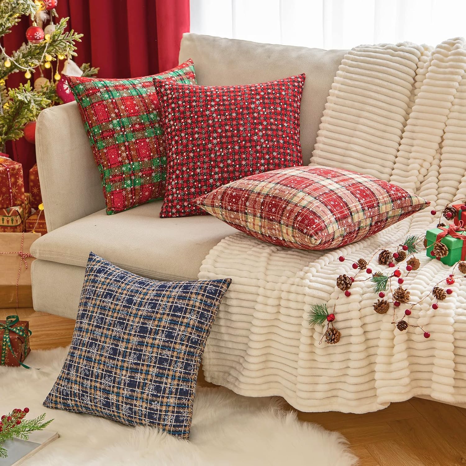 2PCS Christmas Plaid Decorative Throw Pillow Covers Snowflake for Sofa Farmhouse Decor,20x20 Inch