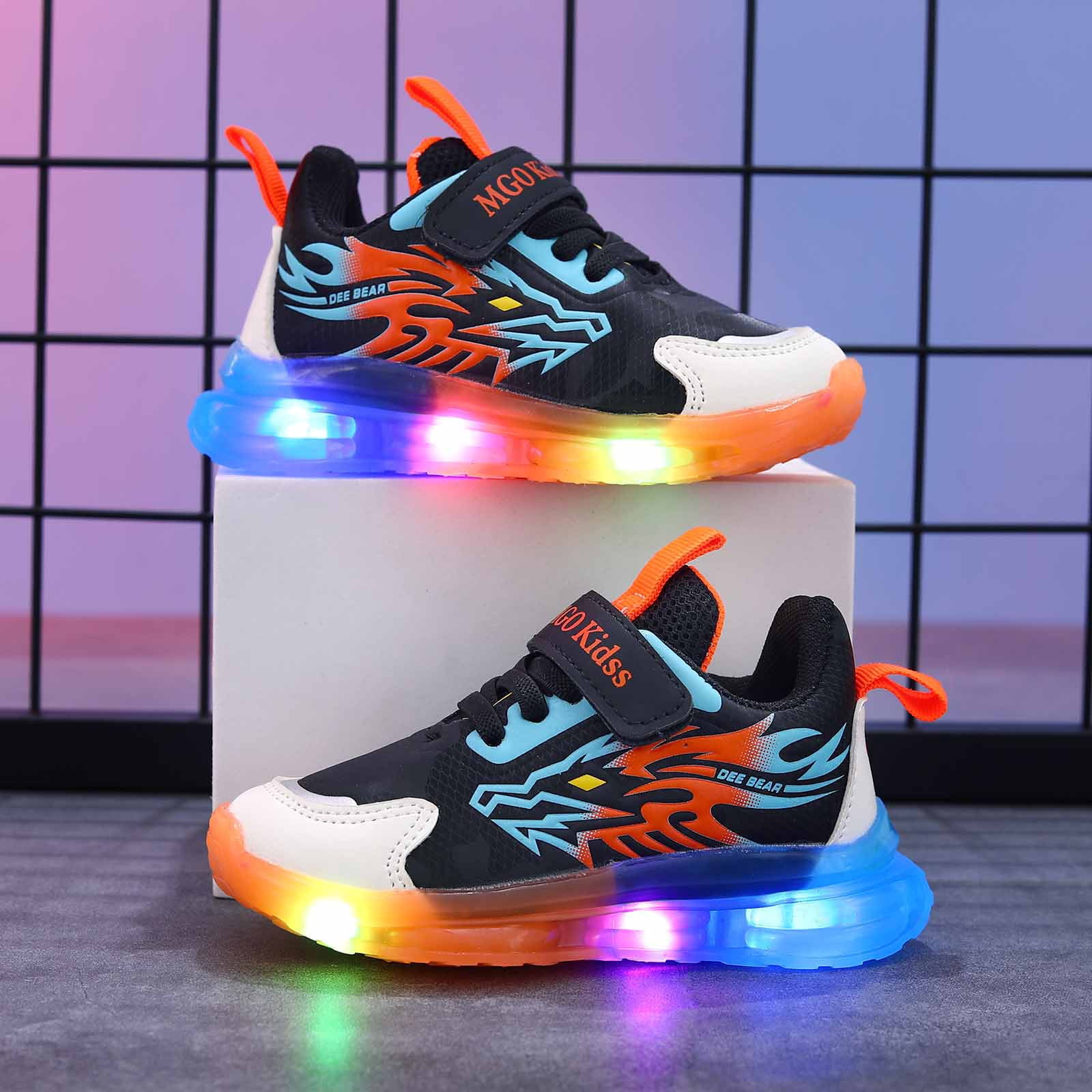 Light up Shoes Toddler Boys Flashing LED Tennis Sneakers Little Kids Luminous Walking Running Shoes