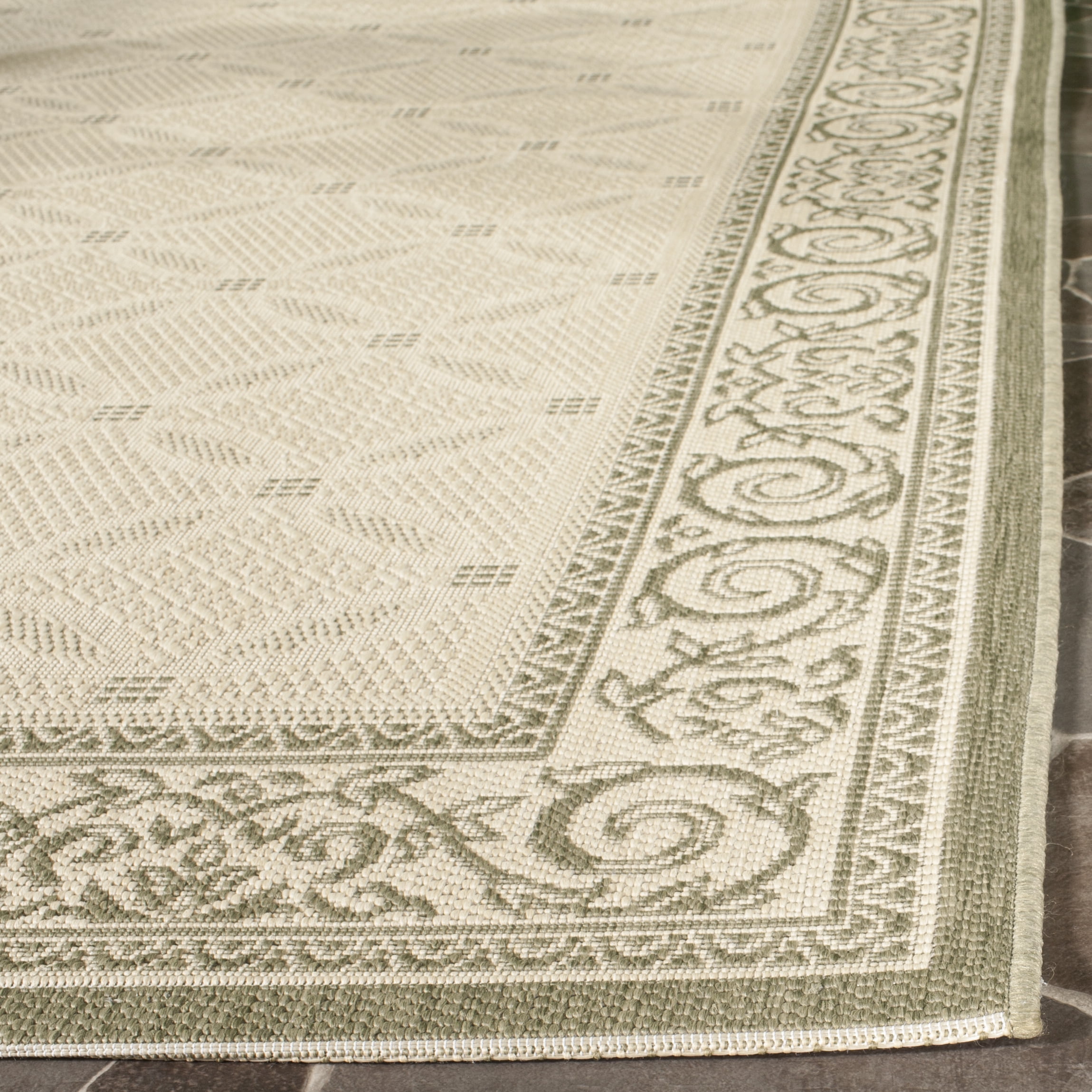 Safavieh Courtyard Gaus Oriental Indoor/Outdoor Area Rug, Natural/Olive, 4' x 5'7"