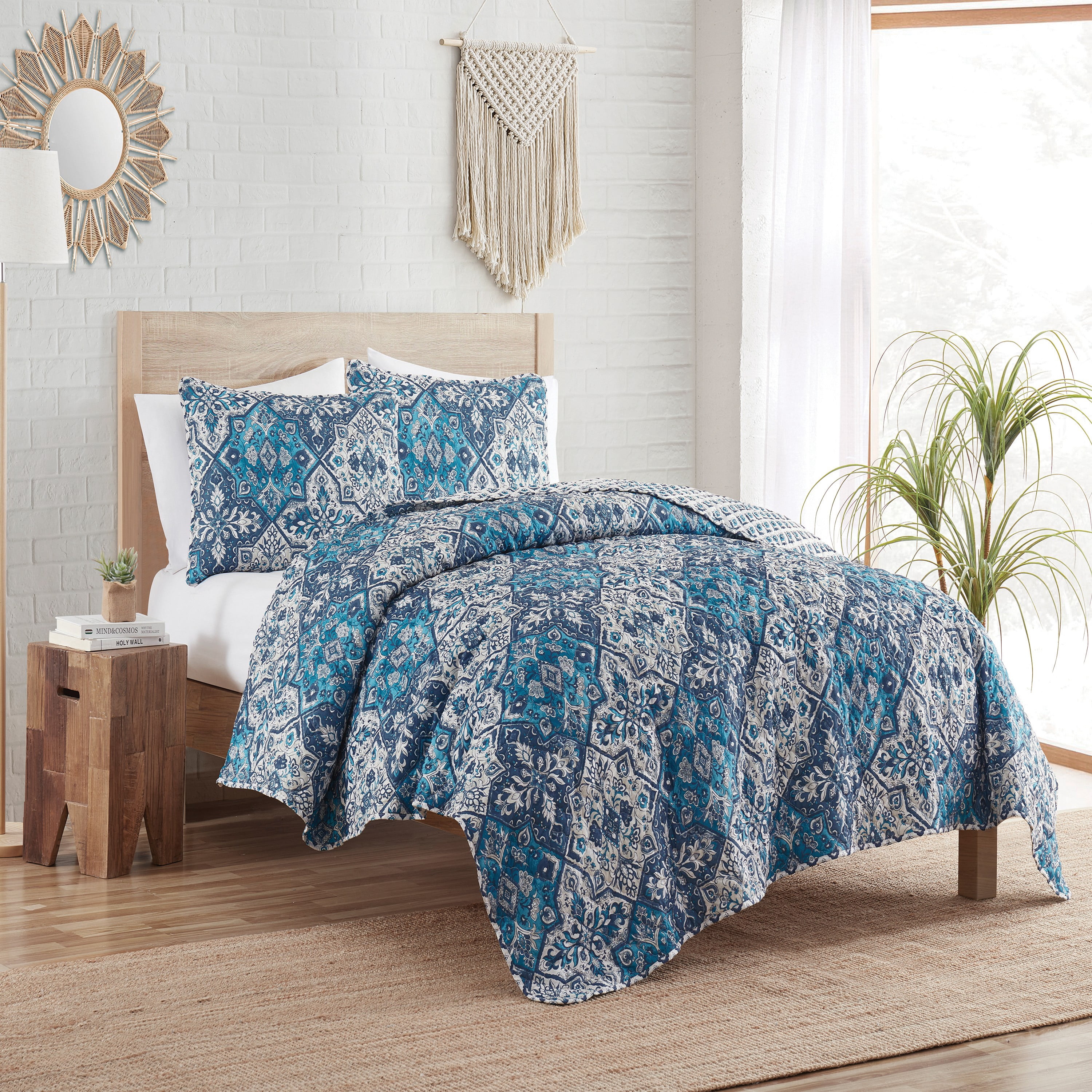 Indigo Ink Denim 3-Piece Blue Reversible Medallion Boho Quilt Set, Twin
