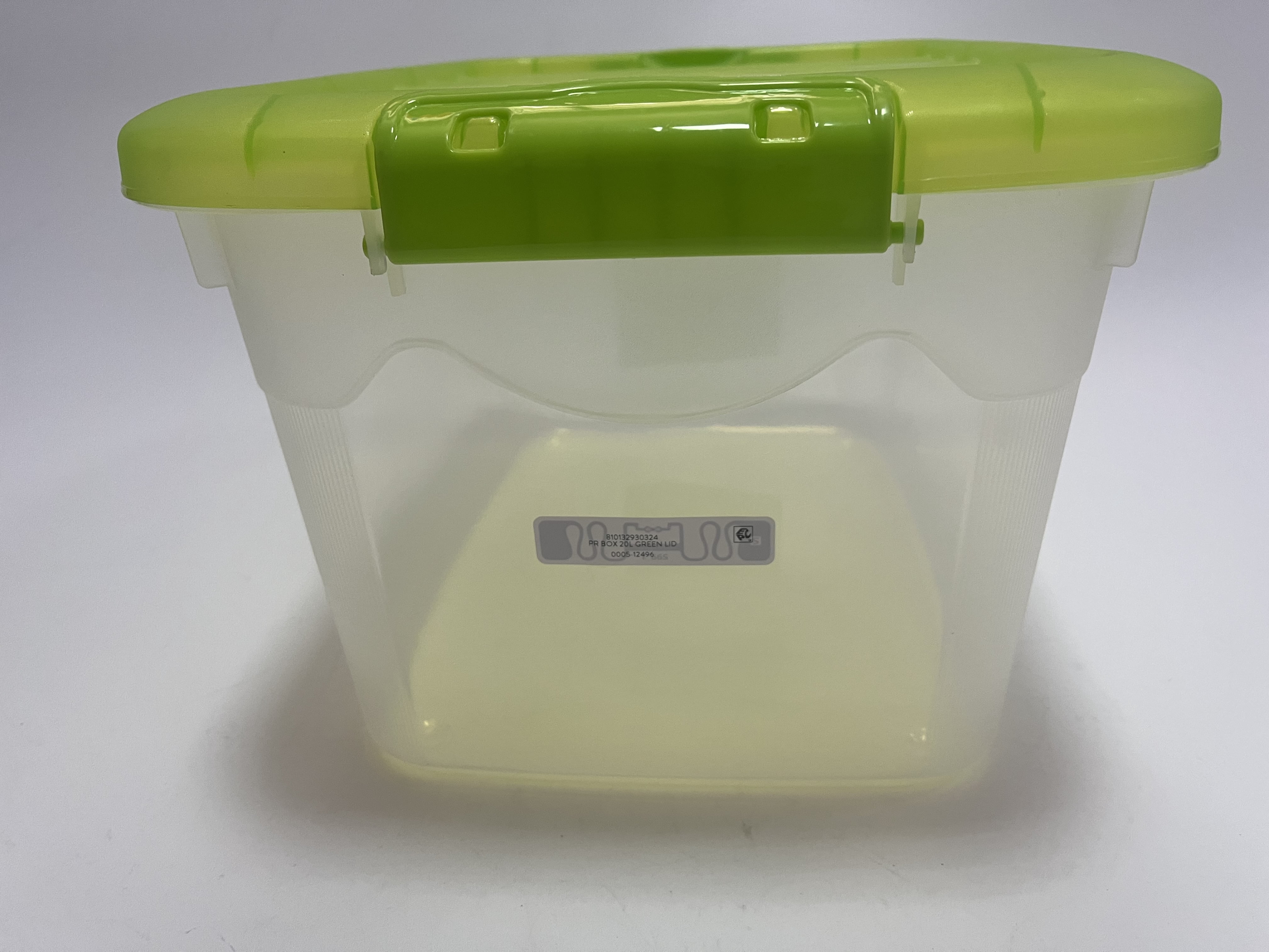 20L Green Plastic Storage Box with Snap-on Lid, 16.25 x 12.3 x 9.5 Inches