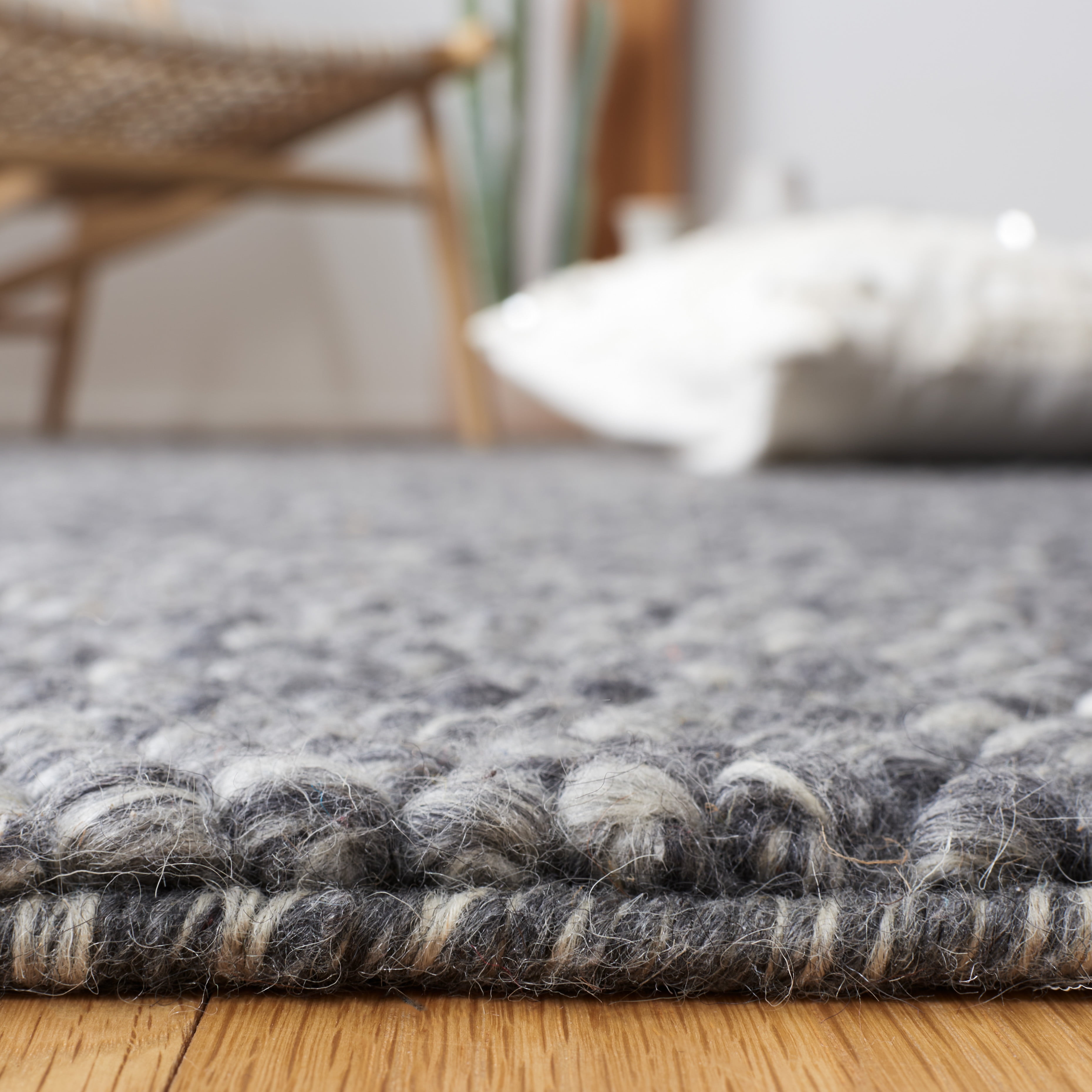SAFAVIEH Natura Feride Geometric Runner Rug, Dark Grey, 2'3" x 8' - Scandinavian Design, Dark Grey, Handmade Wool Blend, Ideal for Living Room, Bedroom, Dining Space, Entryway, Hallway, Kitchen
