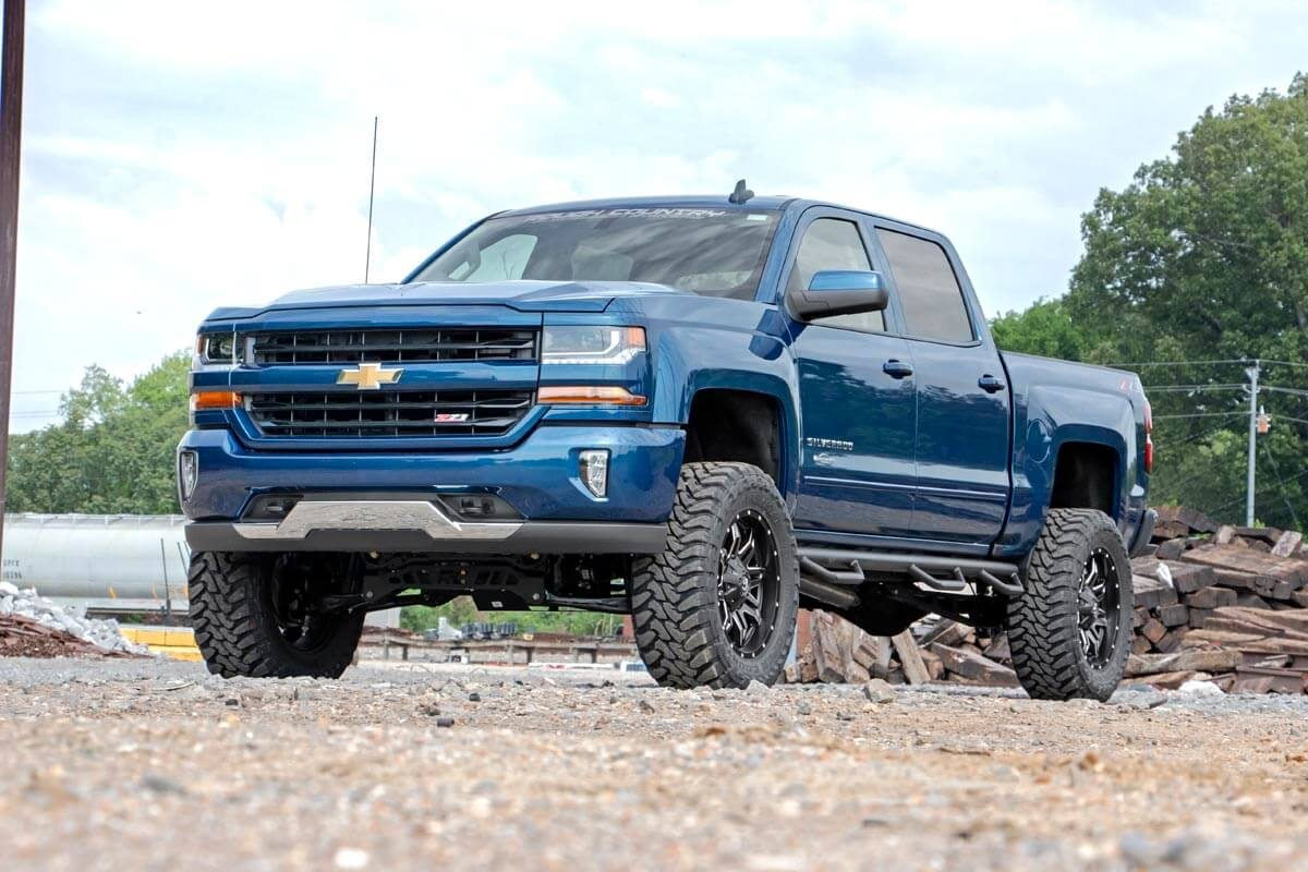 Rough Country 7" Lift Kit (fits) 2014-2018 Chevy Silverado GMC Sierra 1500 2WD | N3 Shocks | Knuckles | 23732