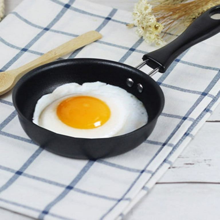 12cm Mini Frying Pan Round Egg Pan One Egg Fry Pan Egg Pancake Maker Omelet  Mini Breakfast Pan with Long Handle Safe Cookware Small Egg Skillet (Pink)