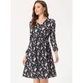 thumbnail image 2 of Vestido a media pierna con cuello en V y estampado floral con cintura fruncida Negros L, 2 of 6