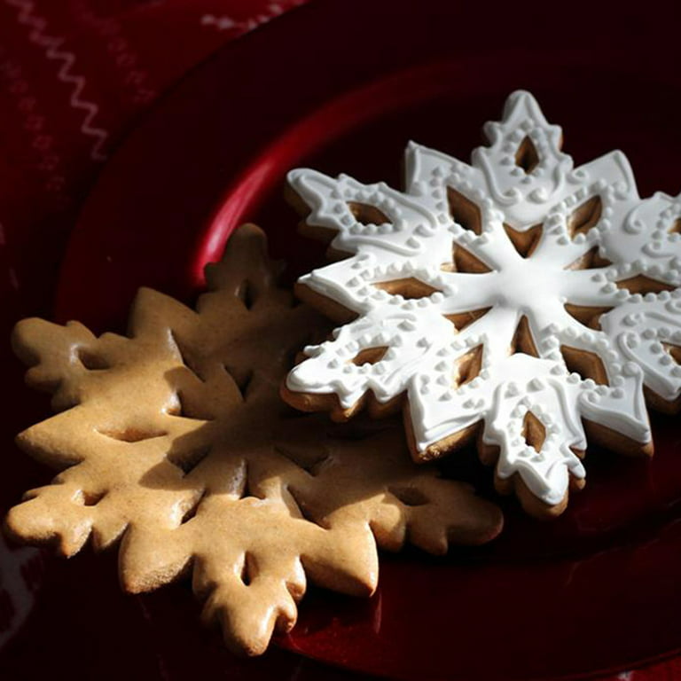 Bkfydls Round Cake Pans, Christmas Cutter Snowflake Mould for Holiday Party Baking Gift Clearance, Size: 1.97*1.97*1.97, White