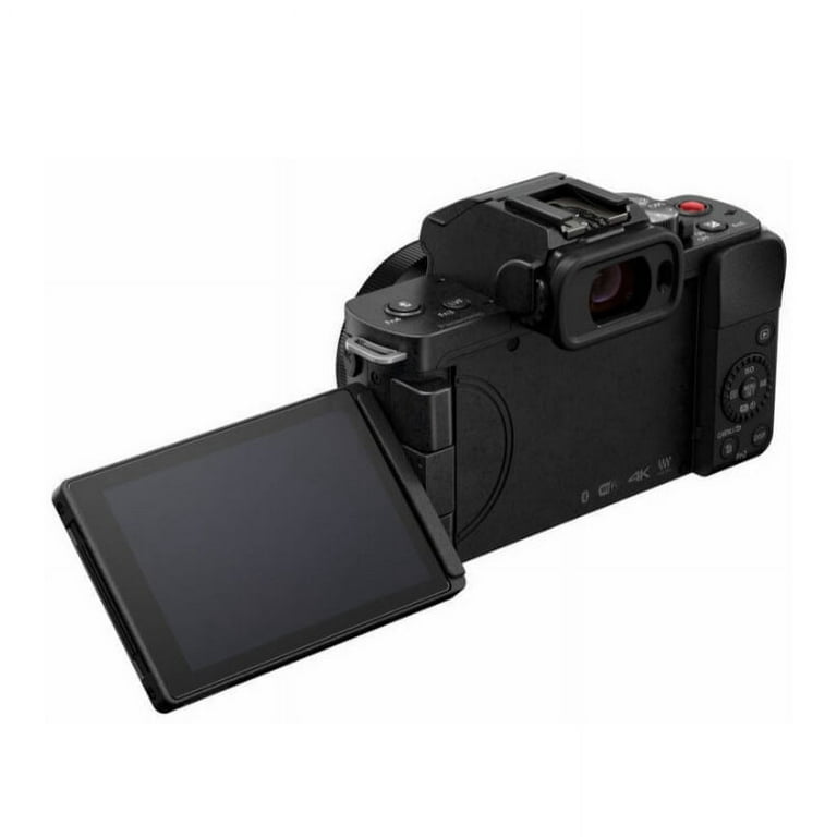 Kodak PIXPRO Friendly Zoom FZ55 Digital Camera (Red) with Camera Case and Memory  Card 