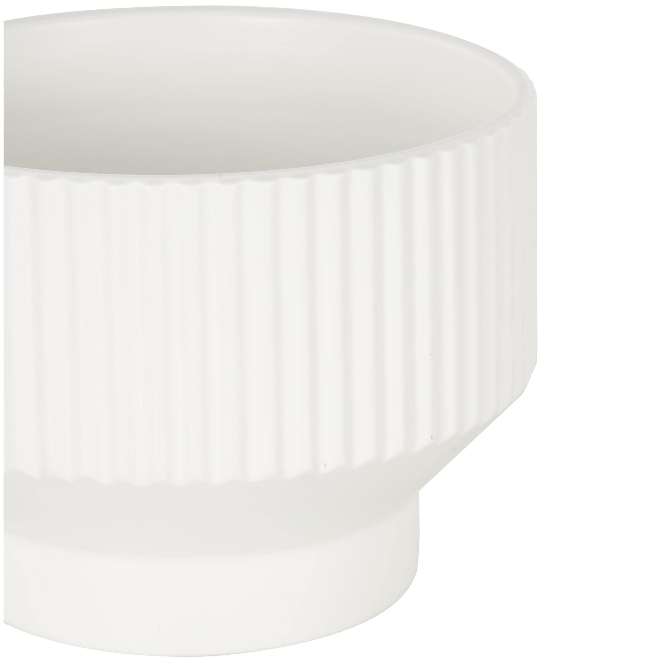 DecMode 10", 8" and 7"W Wide Fluted White Ceramic Planter with Tapered Base (3 Count)