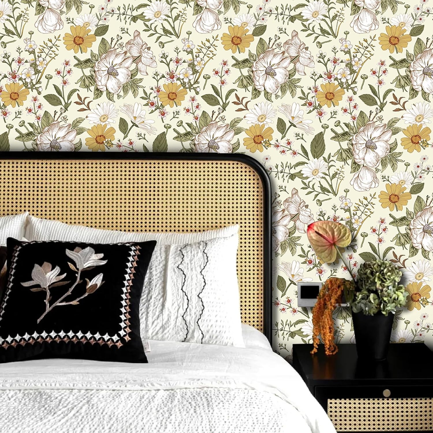UMIGGEE 17.7-in x 236-in Flower Wallpaper Daisy Multicolor Peel and Stick Wallpaper Self Adhesive Wall Paper Contact Paper for Home Mural Wall Decor Wall Covering Old Furniture Renovation