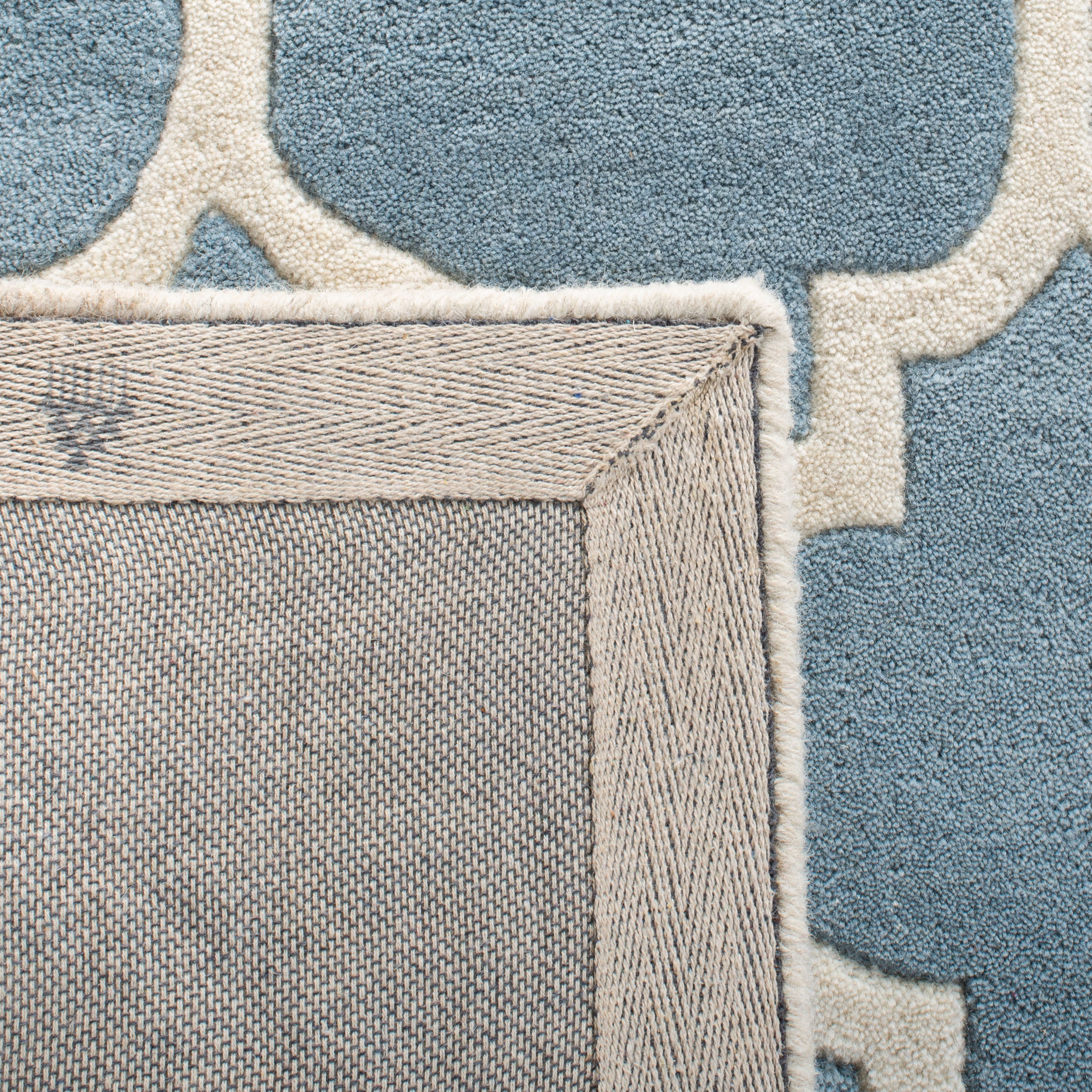 SAFAVIEH Chatham Freddy Geometric Wool Runner Rug, Blue/Ivory, 2'3" x 5'