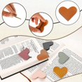 thumbnail image 2 of marcapáginas de cuero con forma de corazón, marcapáginas de esquina, hecho a mano, 2 of 4