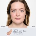 thumbnail image 2 of Base Estée Lauder Double Wear Stay-in-Place 30 ml 2C4, 2 of 9