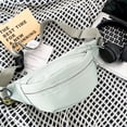 thumbnail image 3 of Riñonera de pecho para hombre y mujer, bolsa cruzada para correr, Senderismo y viajes, 3 of 5